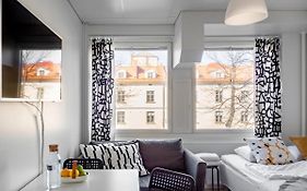 Modern Downtown Studio - 
